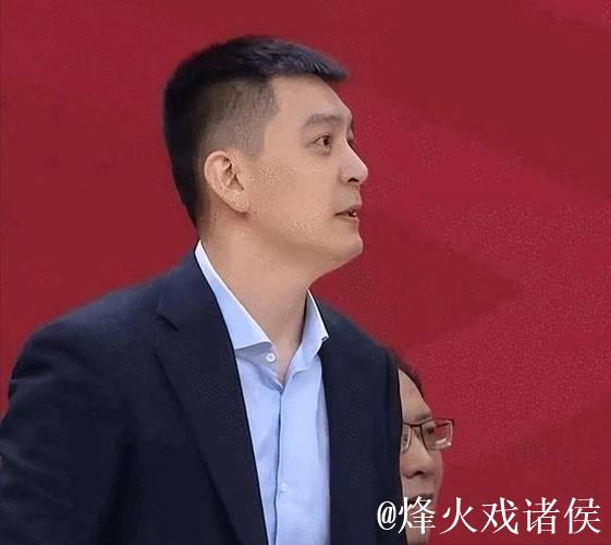 杨鸣谈新老交替:人才引进方面不如发达地区 杨鸣谈新老交替:人才引进方面不如发达地区